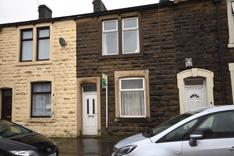 Whalley Road, Clayton Le Moors, Accrington, Lancashire, BB5 5DY 2 bed