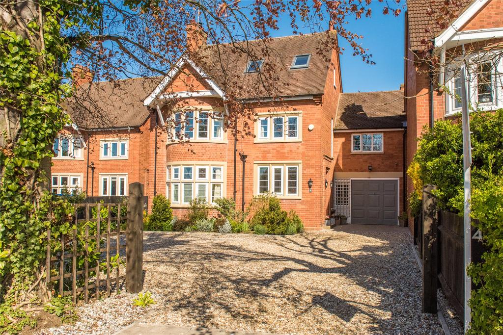 Putnoe Lane, Bedford, Bedfordshire, MK41 5 bed link detached house £