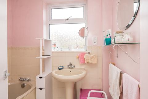 164 Bridgewater Road, Berkhamsted, HP4 1EE