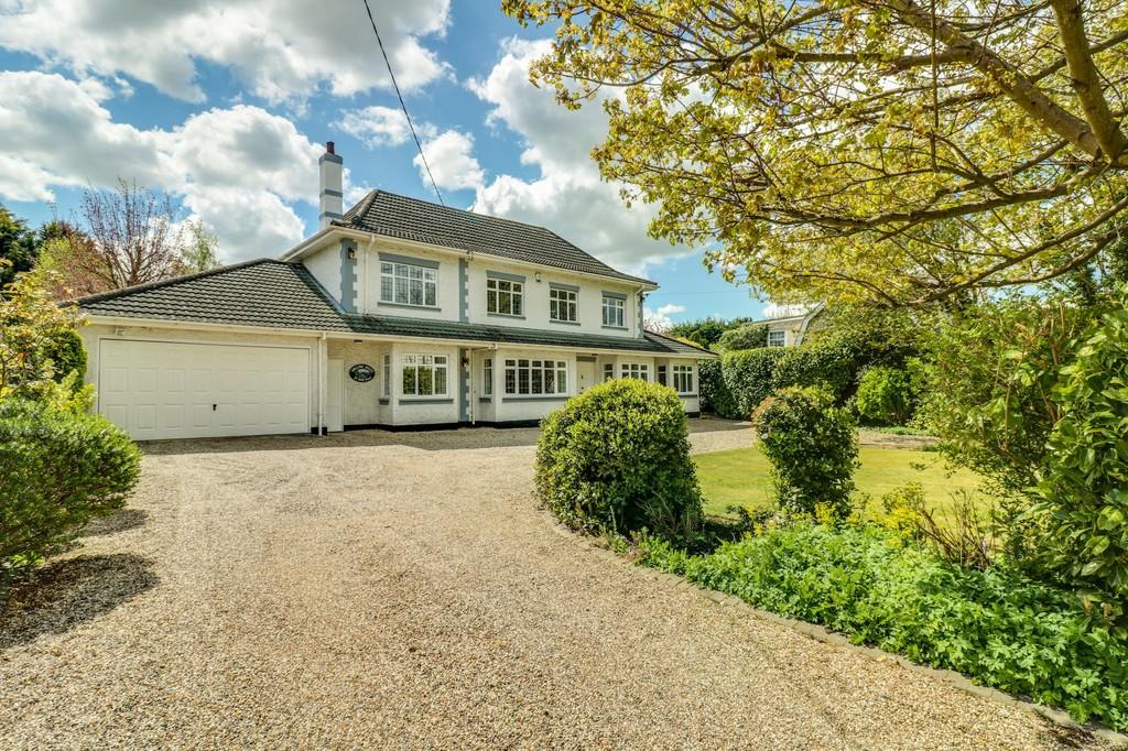 High Road, Hockley 5 bed detached house £1,250,000