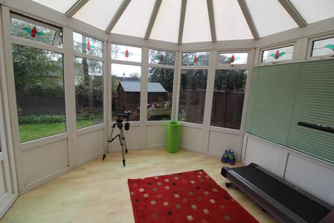 27 Fairfield, Sampford Peverell, Tiverton, EX16 7DE