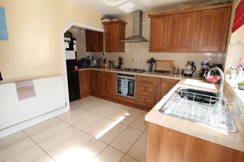 27 Beech Grove, Warminster, BA12 0AB