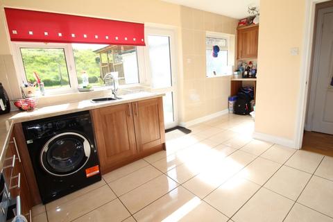 27 Beech Grove, Warminster, BA12 0AB
