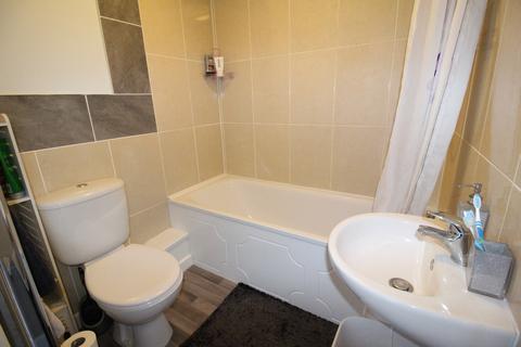 27 Beech Grove, Warminster, BA12 0AB