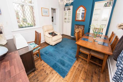 13 Westcroft Road, Wallington, SM6 7HY