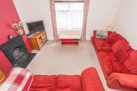 13 Westcroft Road, Wallington, SM6 7HY