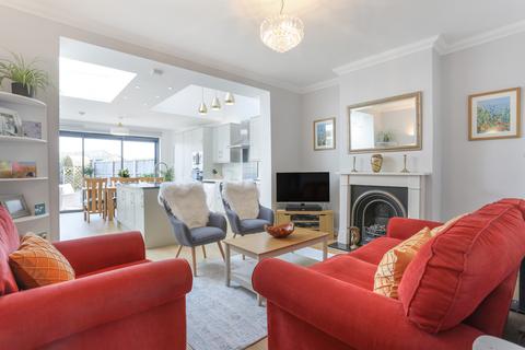 14 Thicket Crescent, Sutton, SM1 4QB