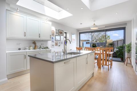 14 Thicket Crescent, Sutton, SM1 4QB