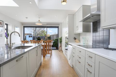 14 Thicket Crescent, Sutton, SM1 4QB