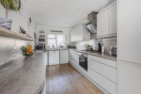 5 Exe Close, Didcot, OX11 7XF