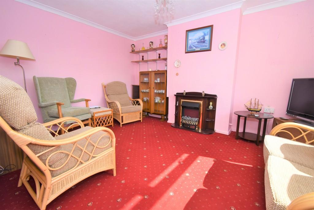 The Mead, Great Cornard, Sudbury CO10 0JP 2 bed semidetached bungalow