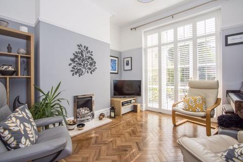 21 Baron Road, Penarth, CF64 3UD