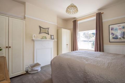21 Baron Road, Penarth, CF64 3UD