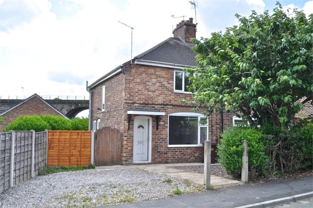 Spencer Street, Castle, NORTHWICH, CW8 3 bed semidetached house £650