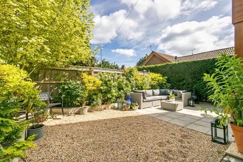 51a Downs Road, South Wonston, Winchester, SO21 3EW