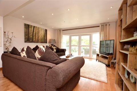 51 Bell Mount View, Leeds, LS13 2JD