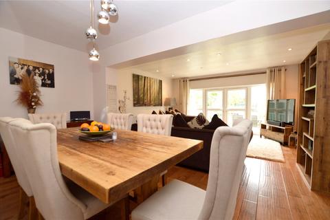 51 Bell Mount View, Leeds, LS13 2JD