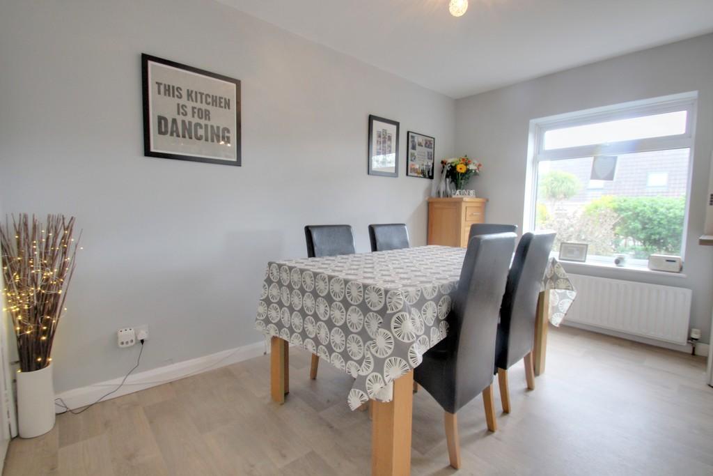 Rothbury Gardens, Plymouth 4 bed semidetached house £250,000