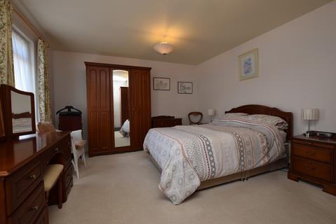 16 Duntaylor Avenue, Aberfeldy, PH15 2BX