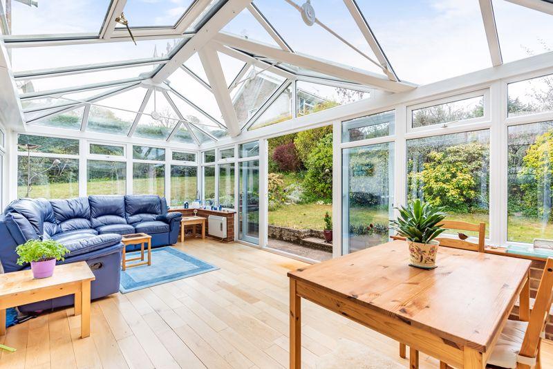 Hilland Rise, Headley 5 bed detached house £650,000