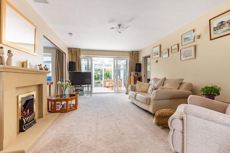 Hilland Rise, Headley 5 bed detached house £650,000