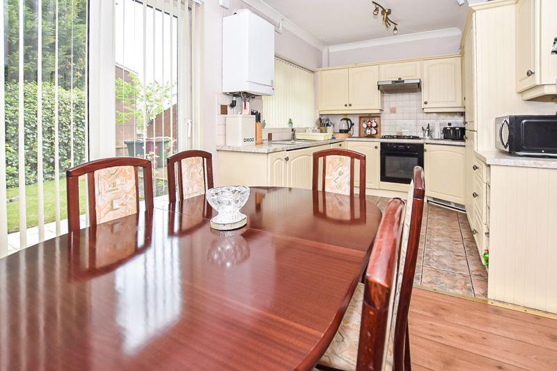 Kitchen dining room