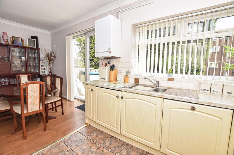 Kitchen dining room