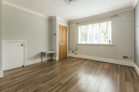 5 Clos Heulwen, Taffs Well, Cardiff, CF15 7SZ