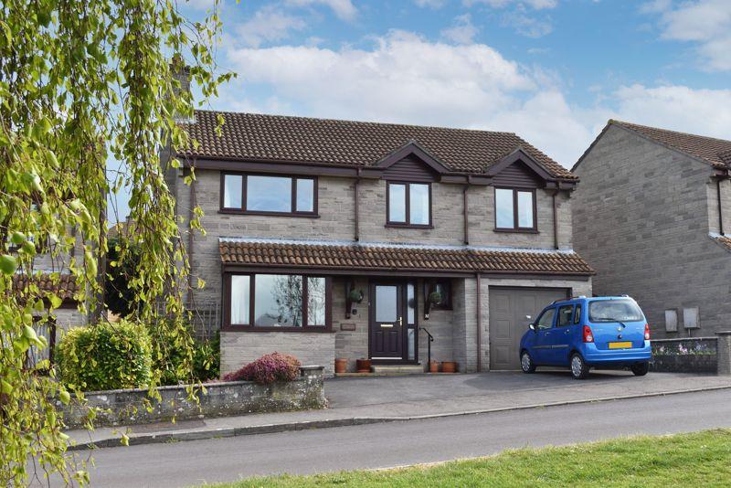 Beech Grove, Somerton 4 bed detached house £399,950