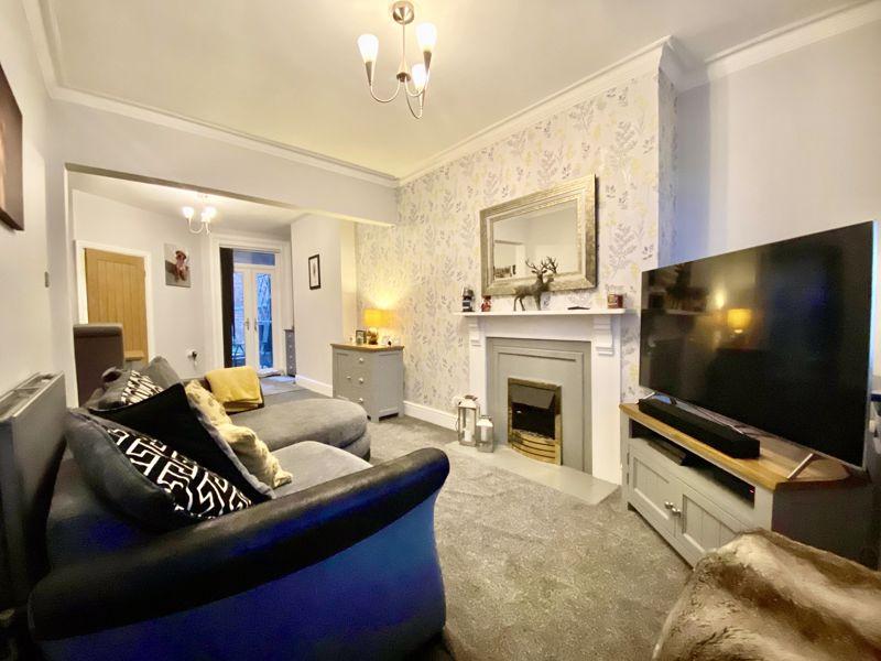 Well Street, Biddulph, ST8 6HR 2 bed terraced house £525 pcm (£121 pw)