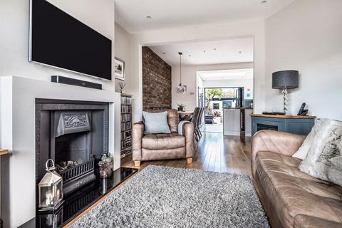 115 Browning Avenue, Worcester Park, KT4 8LD