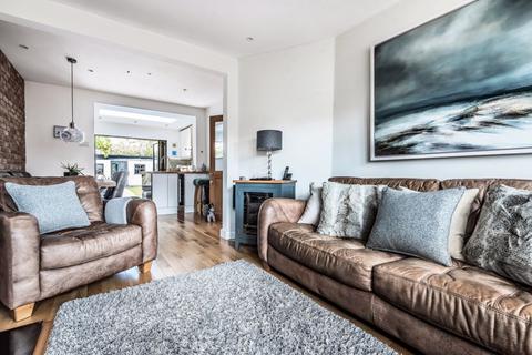 115 Browning Avenue, Worcester Park, KT4 8LD