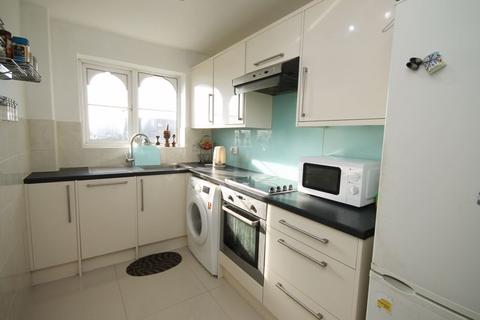 2 bedroom flat for sale, Torrington Drive, Harrow