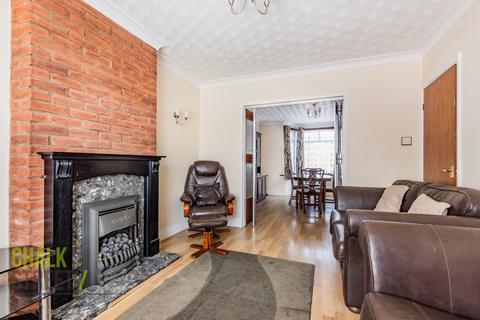 140 Ballards Road, Dagenham, RM10 9AB