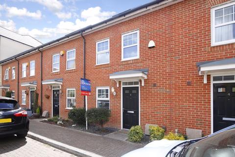 6 Erickson Gardens, Bromley, BR2 9TJ