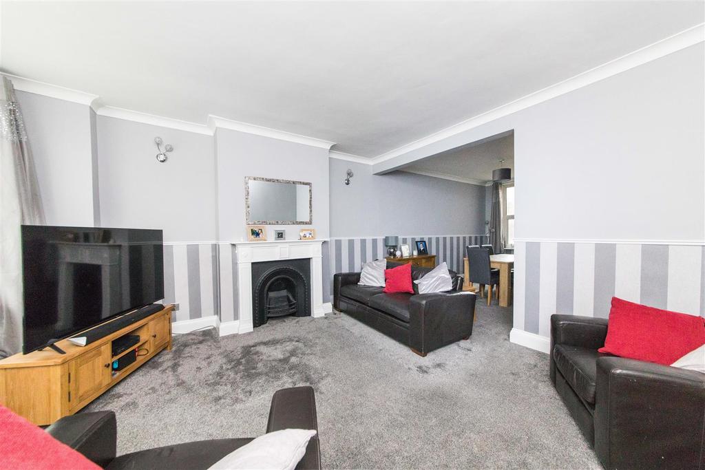 Living Room (L-Shape)