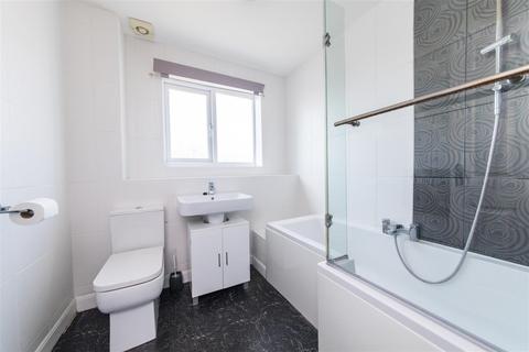 38 Chatsworth Road, Dartford, DA1 5AT