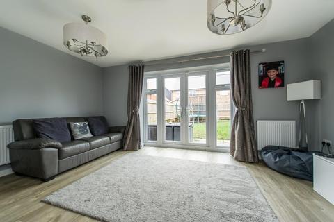 12 Barchamber Way, Gravesend, DA12 2FA