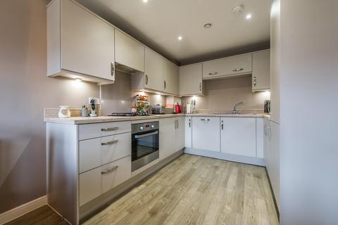 12 Barchamber Way, Gravesend, DA12 2FA