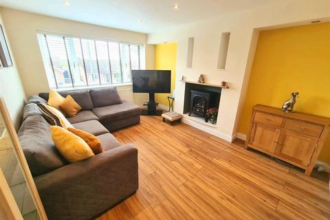 96a Hickman Road, Galley Common, Nuneaton, CV10 9NG