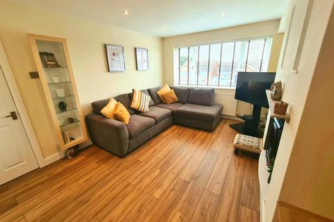 96a Hickman Road, Galley Common, Nuneaton, CV10 9NG