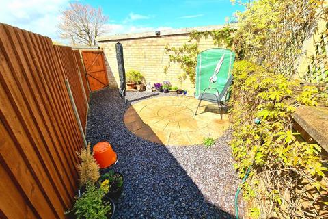 96a Hickman Road, Galley Common, Nuneaton, CV10 9NG