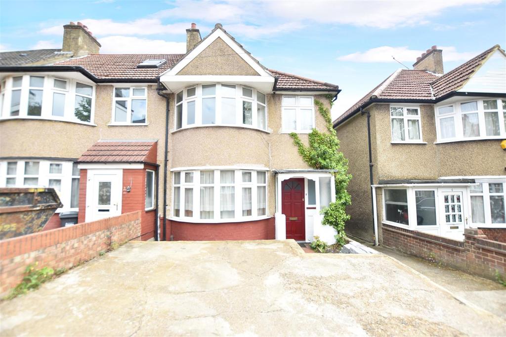 Sidmouth Avenue, Isleworth 3 bed end of terrace house £550,000