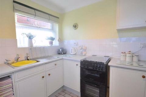 30 Harewood Close, Tuffley, Gloucester, GL4 0SR