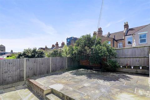 25a Elderton Road, London, SE26 4EY