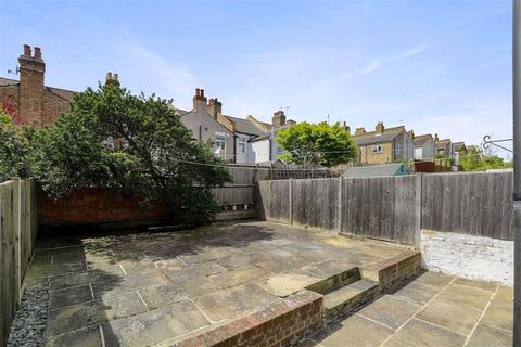 25a Elderton Road, London, SE26 4EY