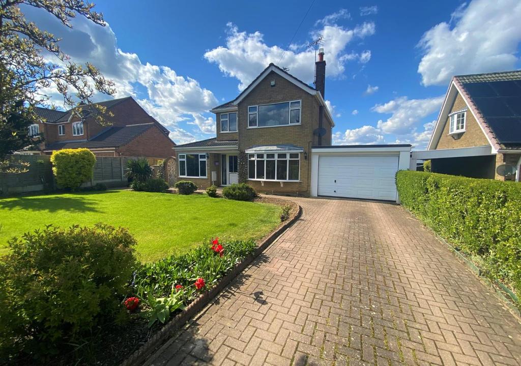 Corby Road, Swayfield 3 bed detached house £325,000