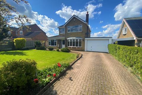 65 Corby Road, Swayfield, Grantham, NG33 4LH