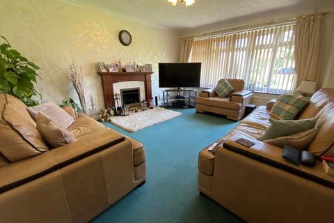 65 Corby Road, Swayfield, Grantham, NG33 4LH