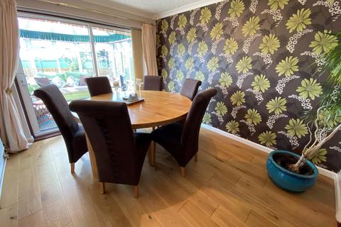 65 Corby Road, Swayfield, Grantham, NG33 4LH